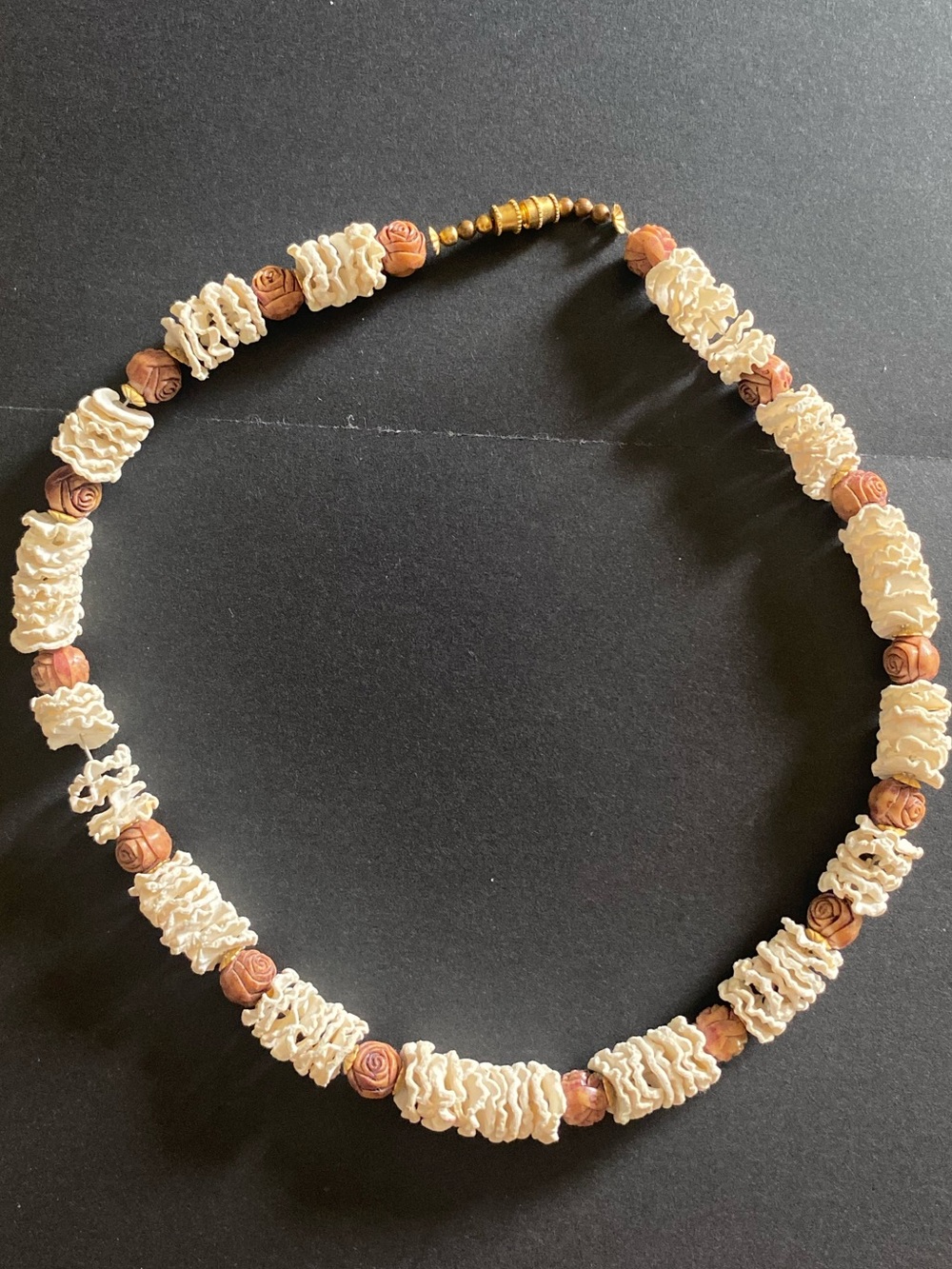 Vintage Handmade Hawaiian Lei-Style Necklace Curly Seashell Rose Carved Spacer